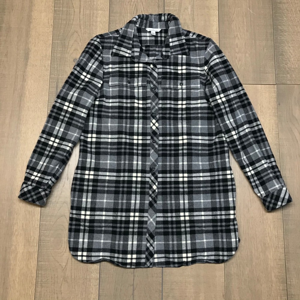 L.L. Bean Top Shirt Womens Size M Black Gray Plaid Chamois Cloth Tunic Button Up
